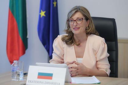 Екатерина Захариева: Българите да не пътуват все още извън Европа
